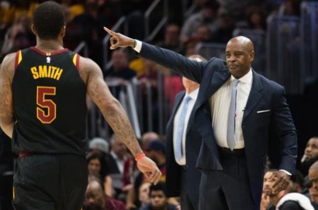 了摆脱当前 了摆脱当前