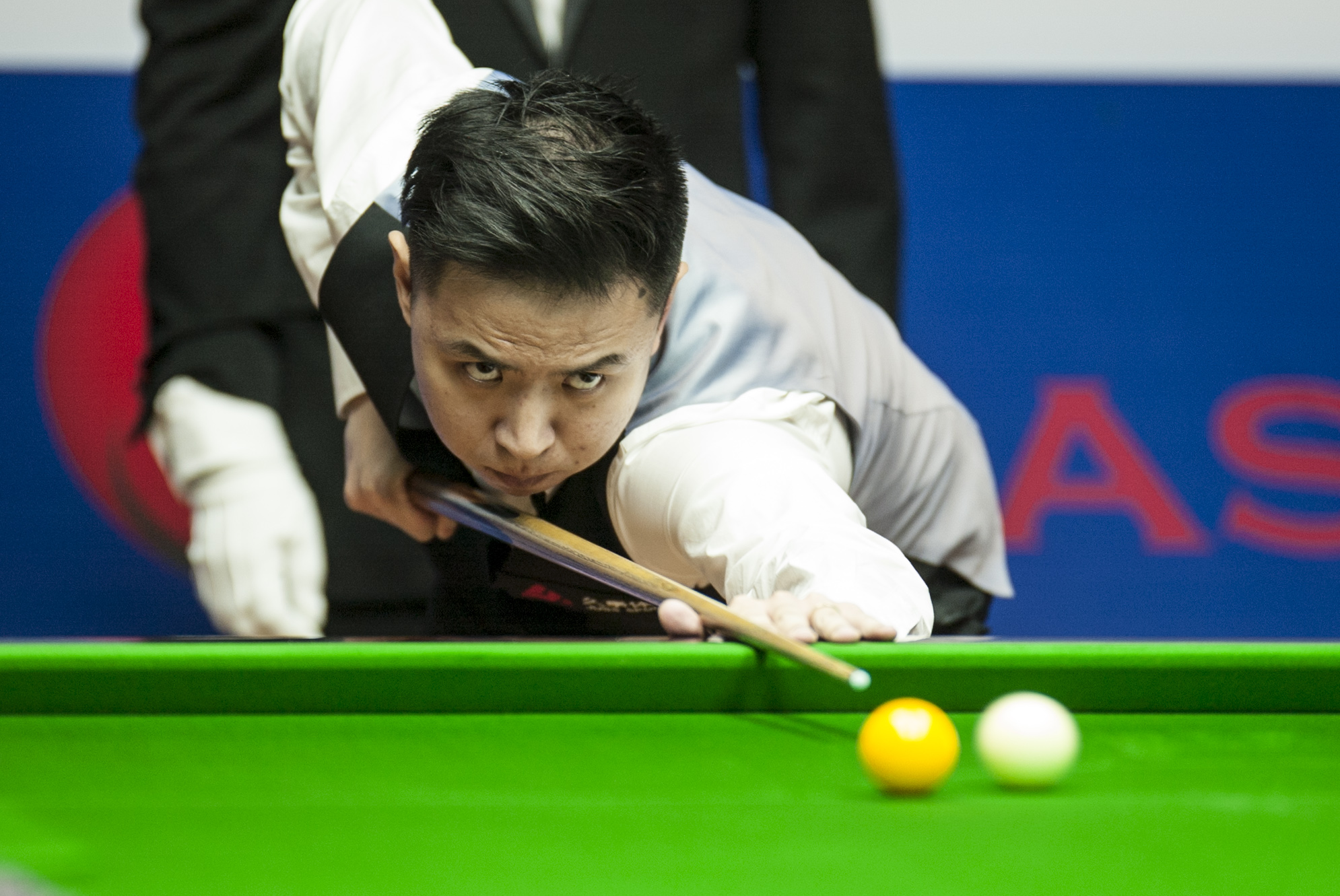 通过赛事的 通过赛事的