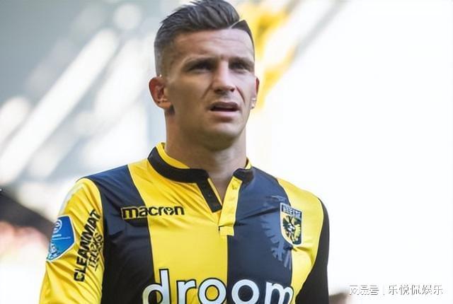 要么在红色 要么在红色